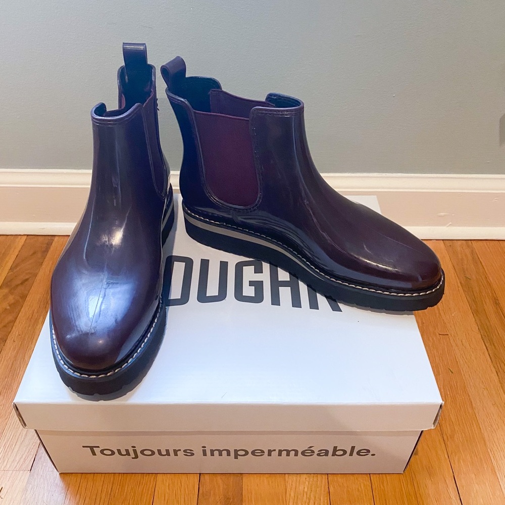 Cougar Kensington Plum Rain Boot Size 8